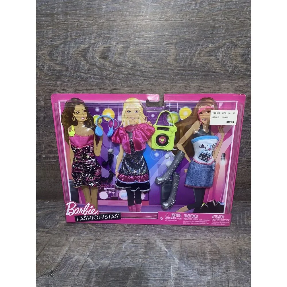 2011 Barbie Fashionistas 3 Concert Fashion Outfits (N4855) NIB‎